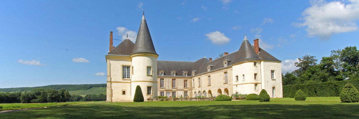 chateaudeconde's profile banner image