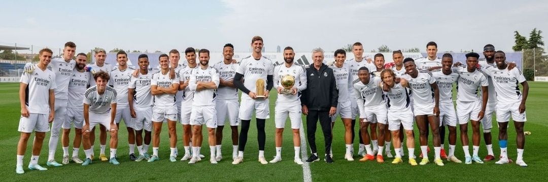 Adrián 🇪🇸🤍 banner