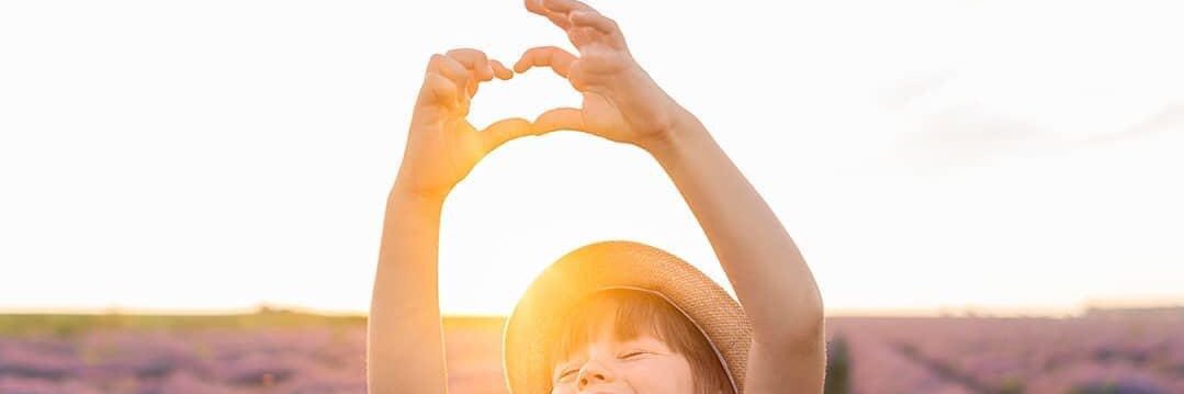 د. أمل حسين العوامي banner