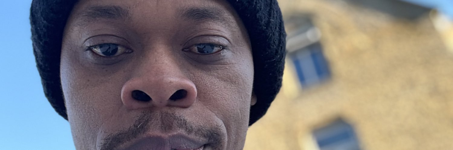 awaosu121's profile banner image