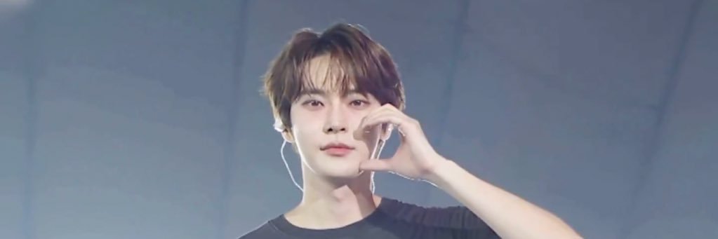 아만다 ꒰ა (ᓀ‸ᓂ) ໒꒱ banner