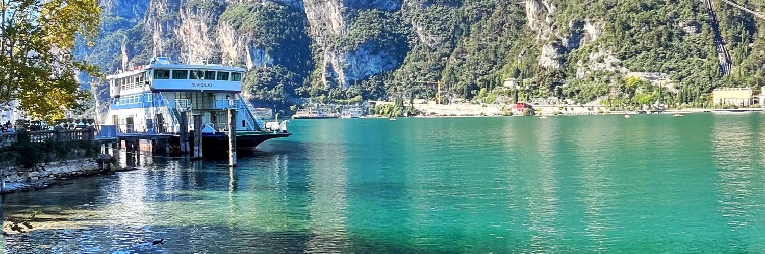 oakseatrade's profile banner image