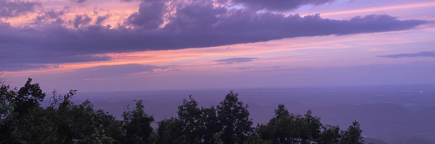 mackenzie_raye's profile banner image