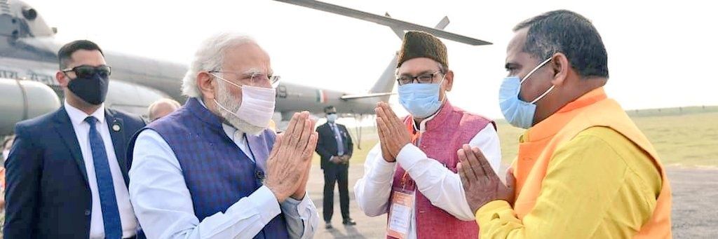 Om Prakash Tripathi 🪷 (मोदी का परिवार ) 🇮🇳 banner