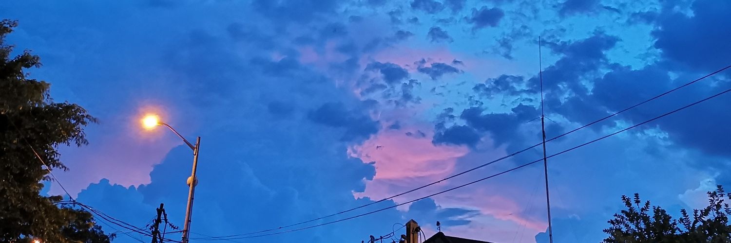 romartic's profile banner image