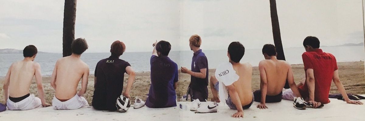 MrChenEXO_both1's profile banner image