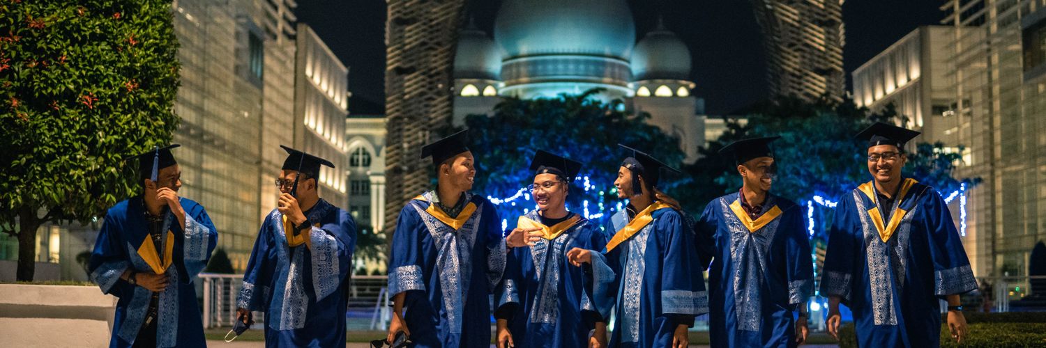 hr_aken's profile banner image