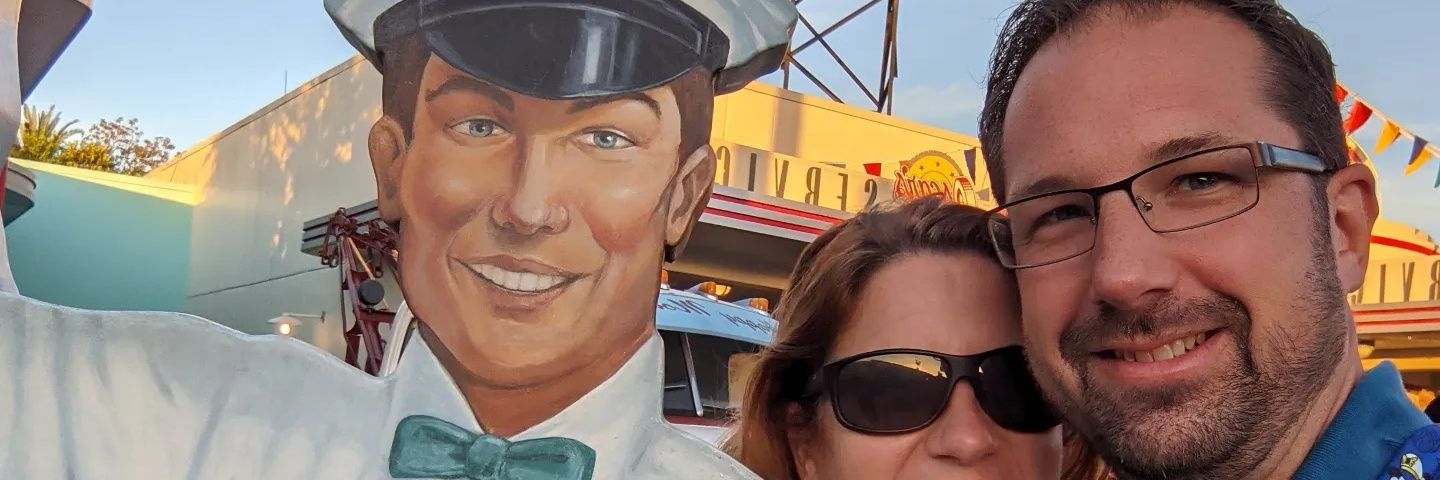 Tony, the Disney Dad 🏰 banner