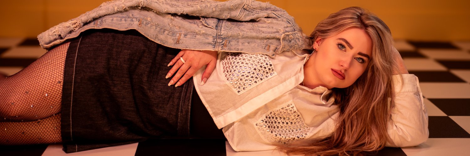 celineraemusic's profile banner image