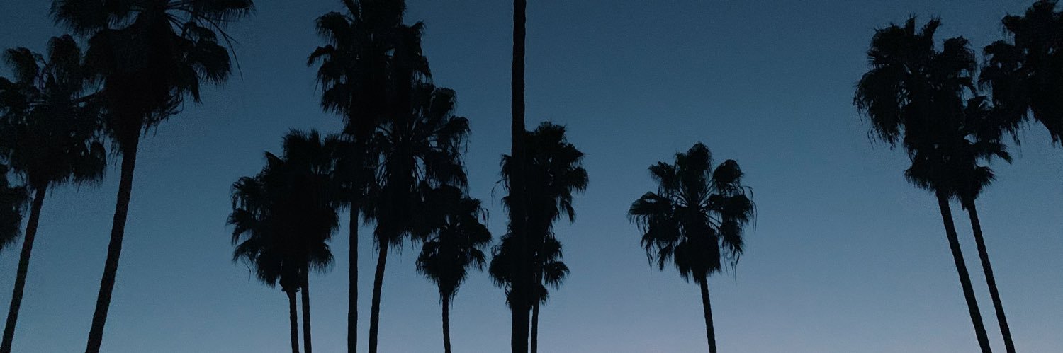arineeeee's profile banner image