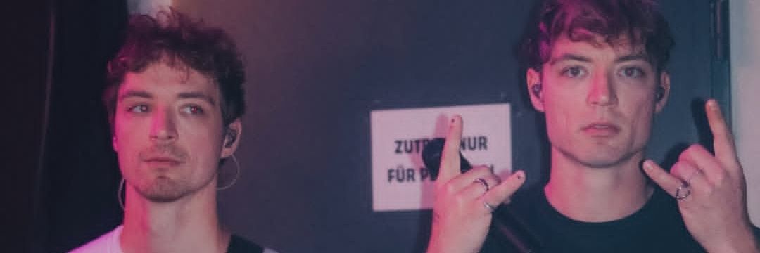 Mer's banner