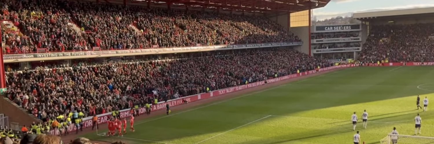 Macca banner