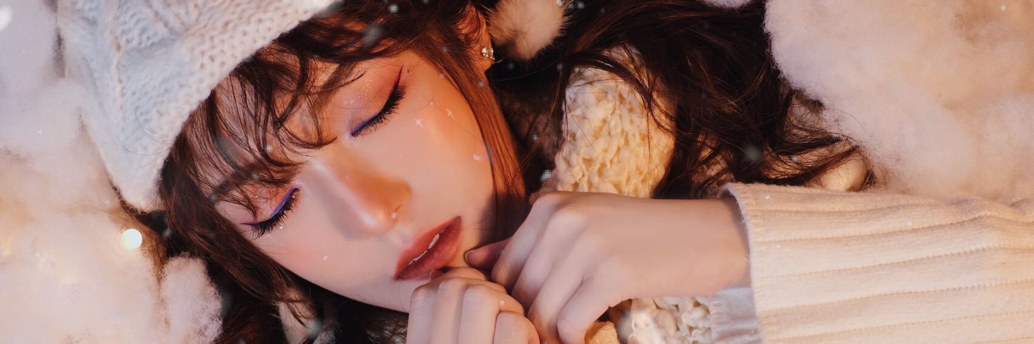 TayLiYing1's profile banner image