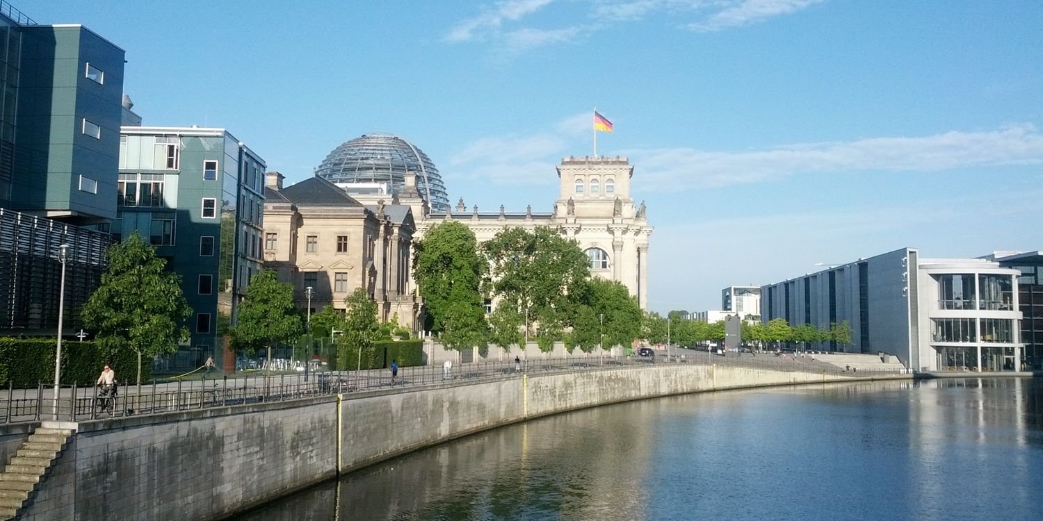 Tobias Domhan banner