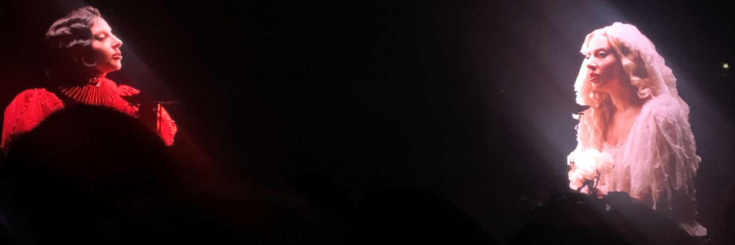 - banner
