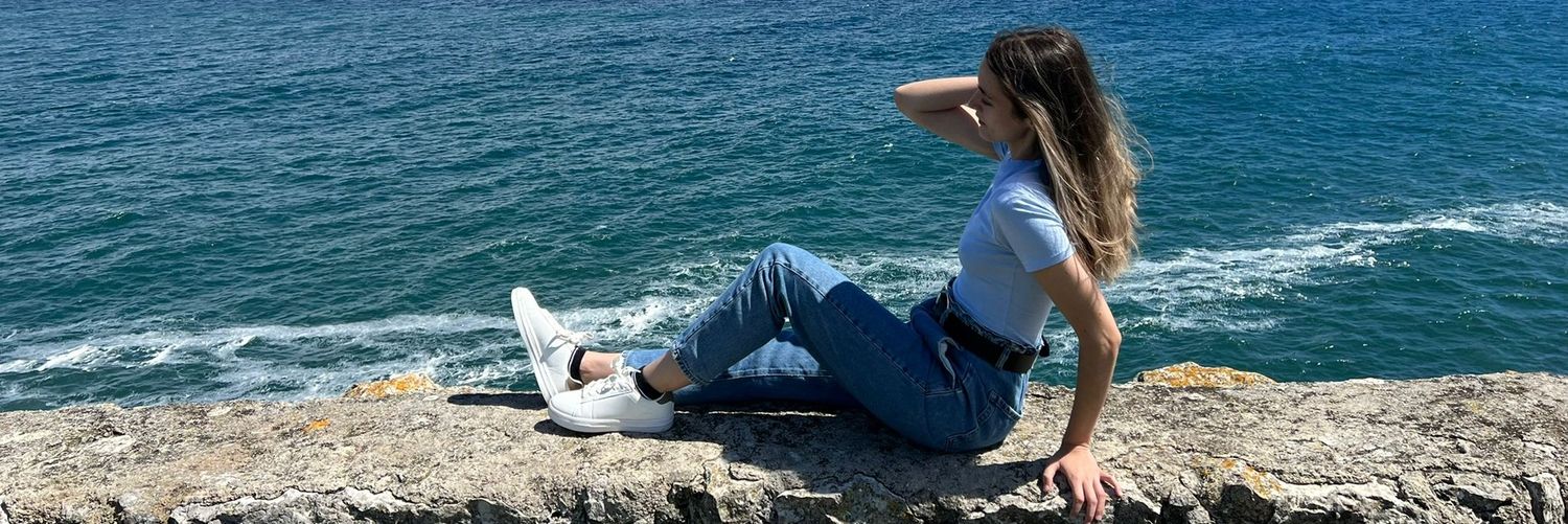 ana_b496's profile banner image