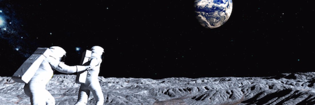 Mon on the Moon banner