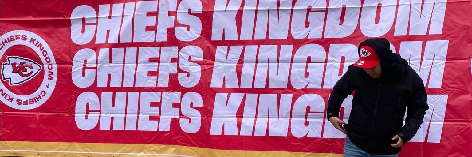 luis_cubos's profile banner image
