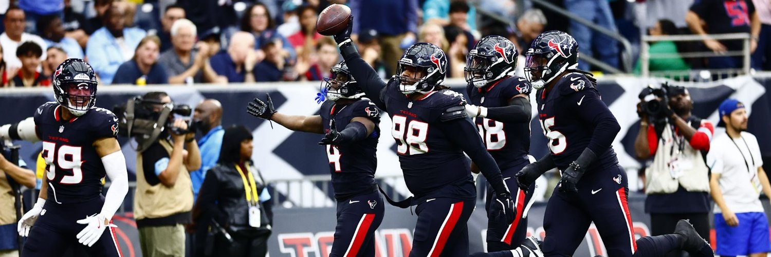 𝐂𝐨𝐦𝐨𝐝𝐨𝐫𝐨 𝐏𝐨𝐦𝐨𝐝𝐨𝐫𝐨 🤘🏾 banner