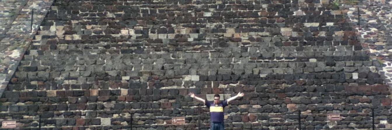 mralbertoparra's profile banner image