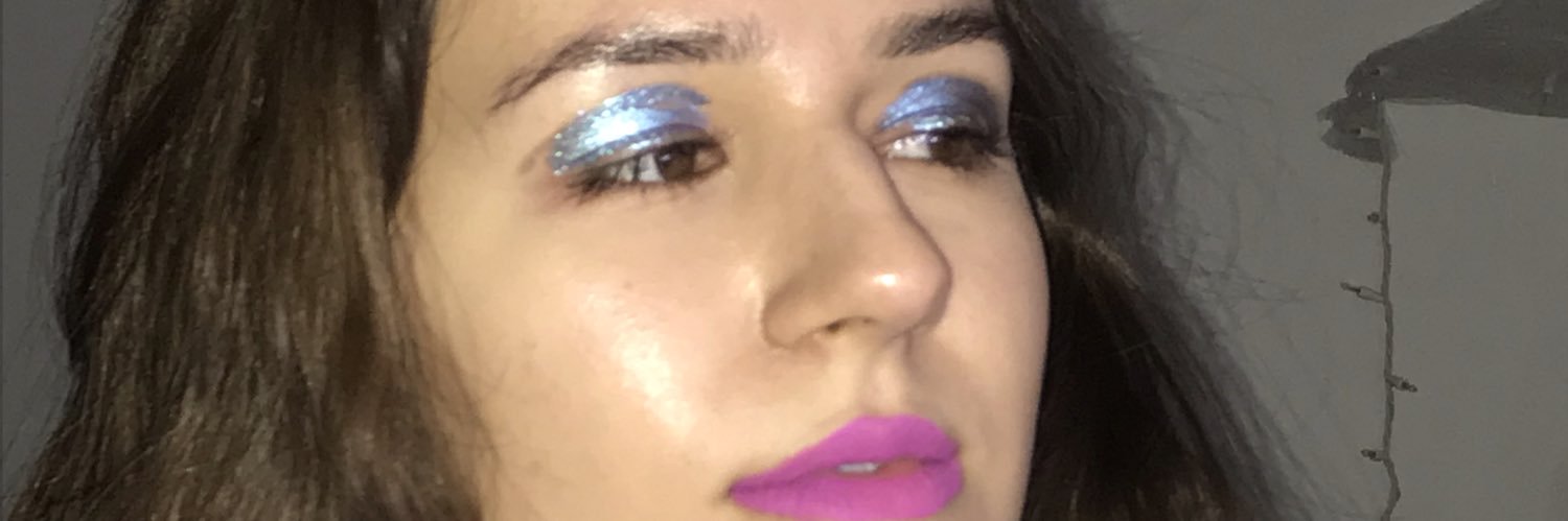 AdrienneKinor's profile banner image