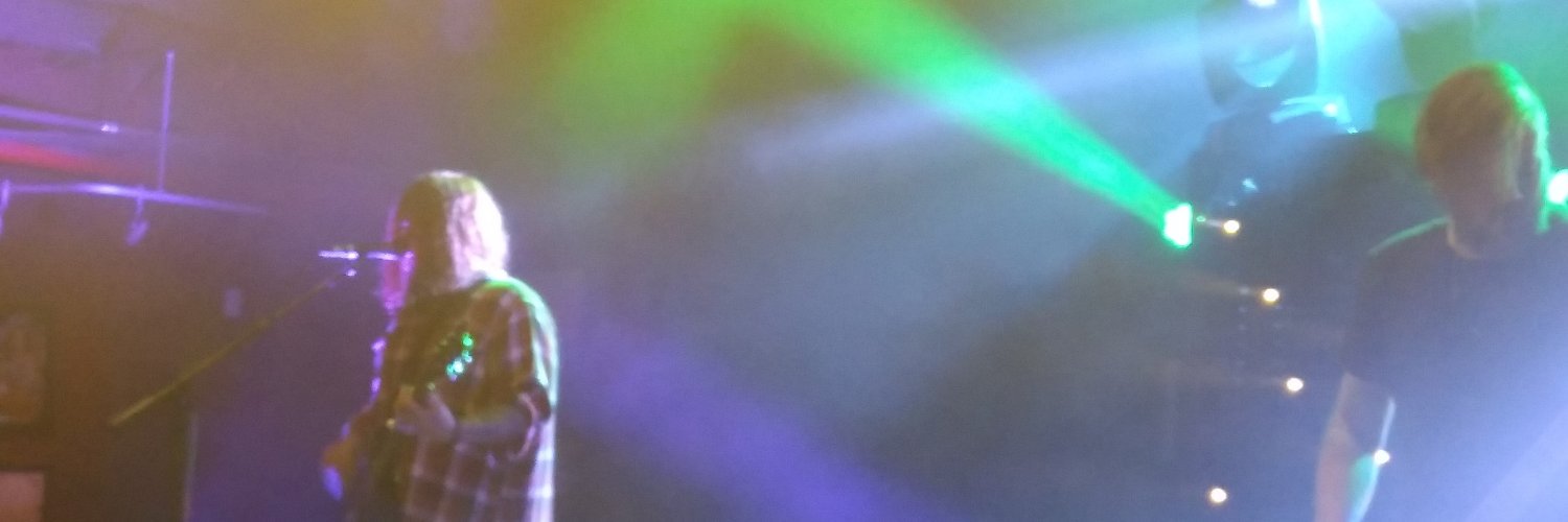 AgainLisa's profile banner image