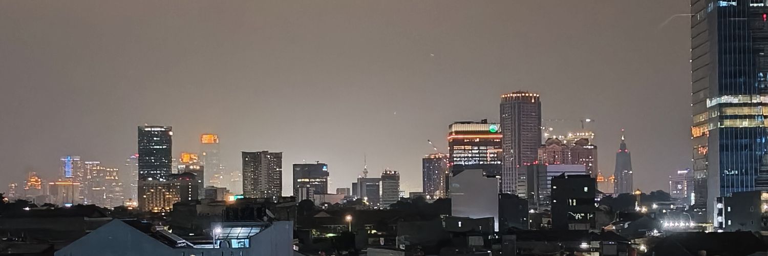 amlrzkm's profile banner image