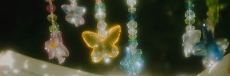 𝘭𝘢𝘶𝘳𝘪𝘴𝘢 ִֶָ banner