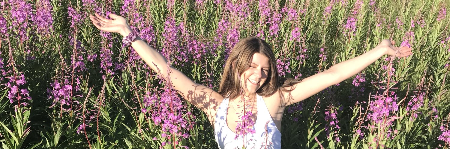 akaalyssa's profile banner image