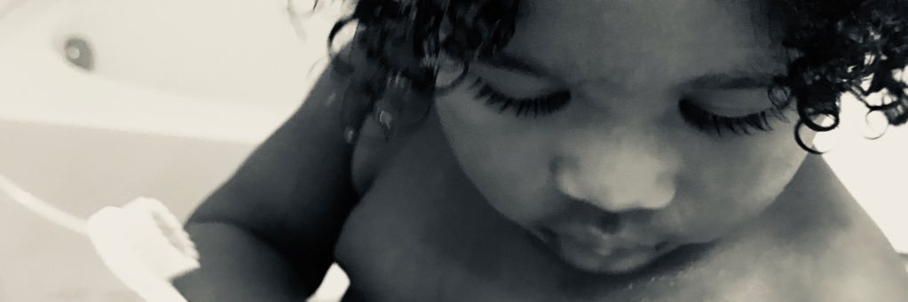 Ms_MingXO's profile banner image