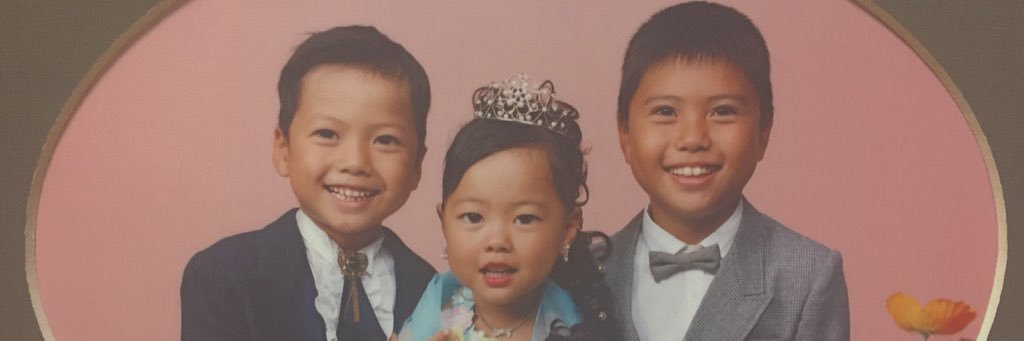 Y____________e's profile banner image