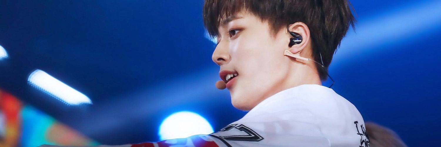 cbyseonh's profile banner image