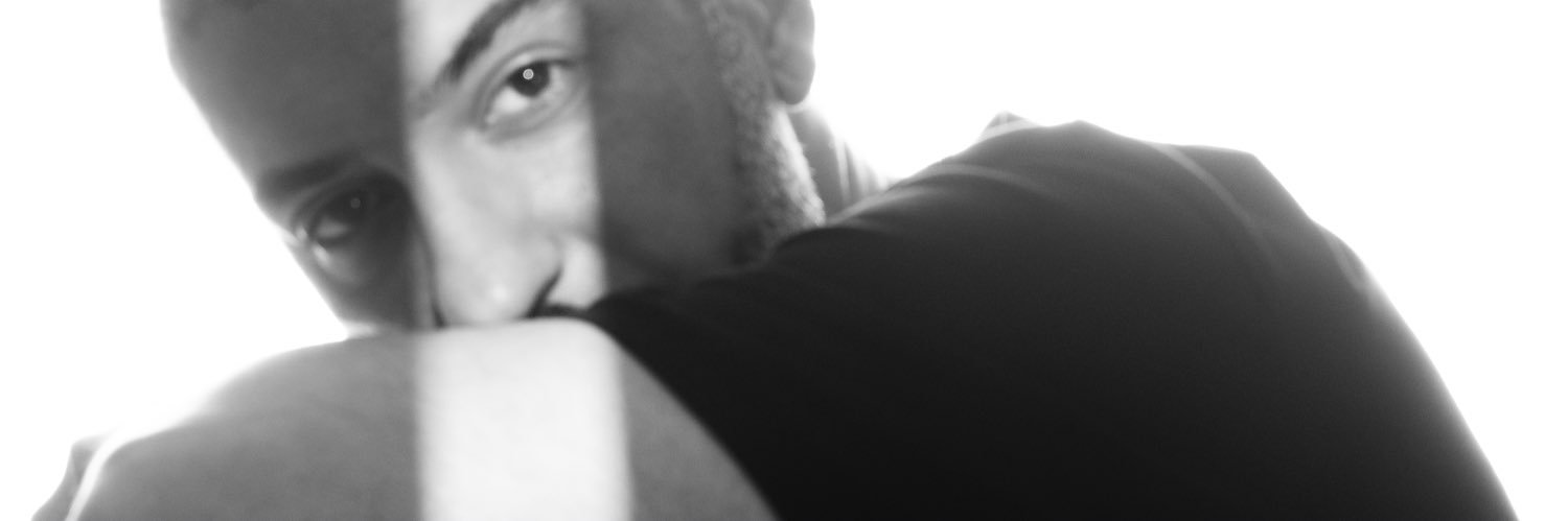 nairooz's profile banner image