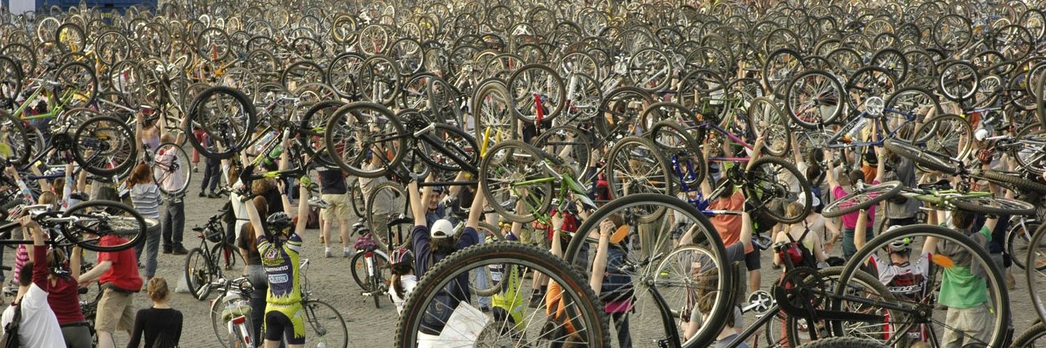 Critical Mass Israel מסה קריטית banner