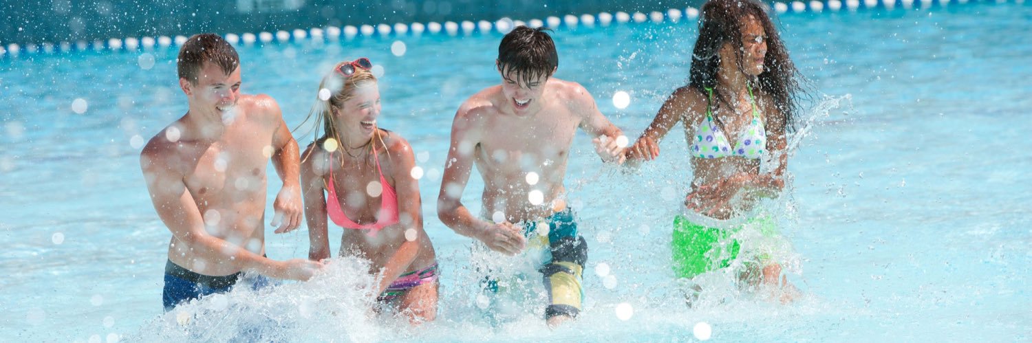 Hurricane Harbor Splashtown banner