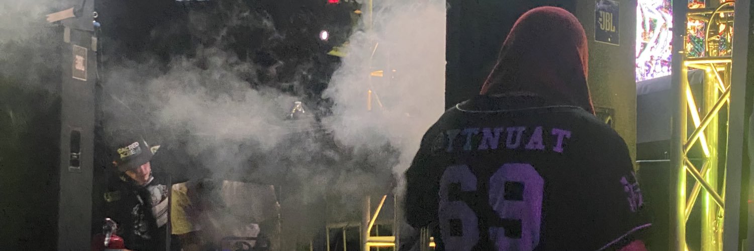 ytnuaT's profile banner image