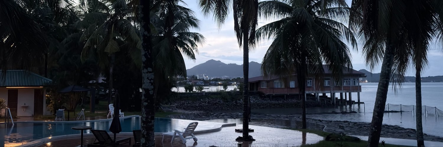 akmlhazm_'s profile banner image