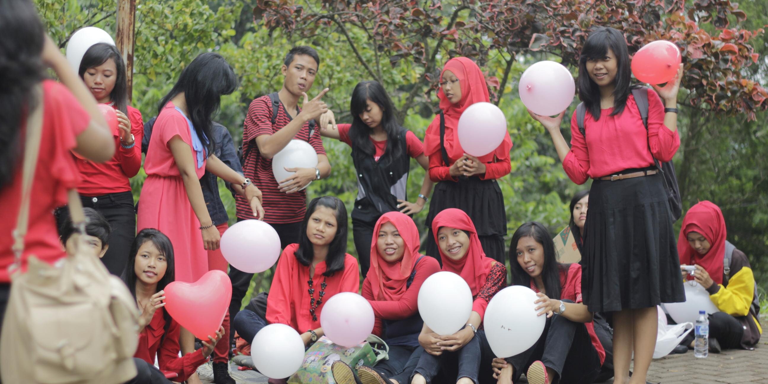 rini_thr's profile banner image