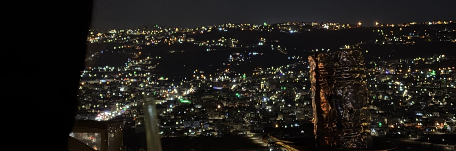 dequavisdotcom's profile banner image