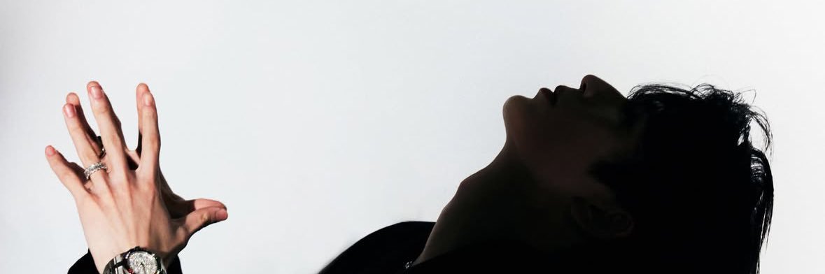 นนร จะไม่นอนดึก นั่งสมาธิ banner