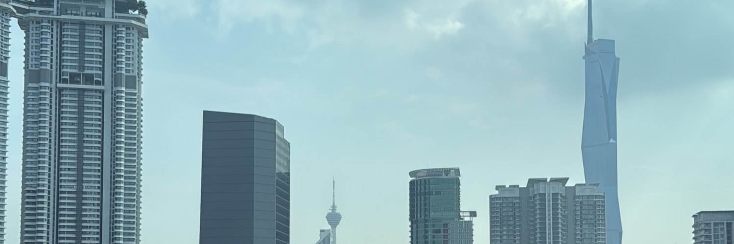 messydork's profile banner image