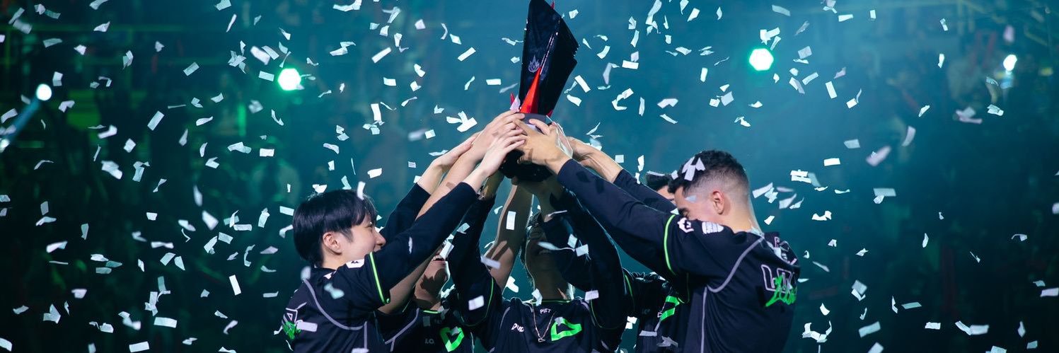 astrothurzin's profile banner image