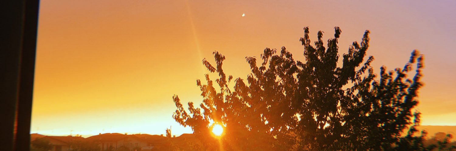 Noemi0400's profile banner image