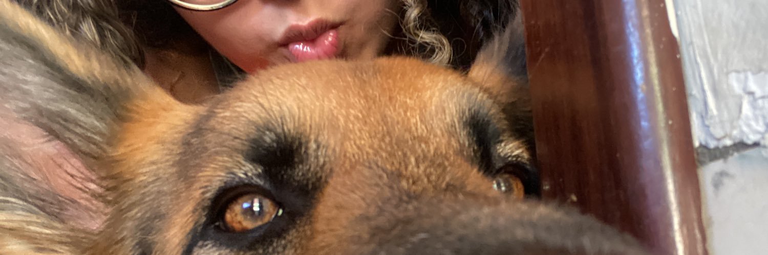 Isa_Bender_'s profile banner image