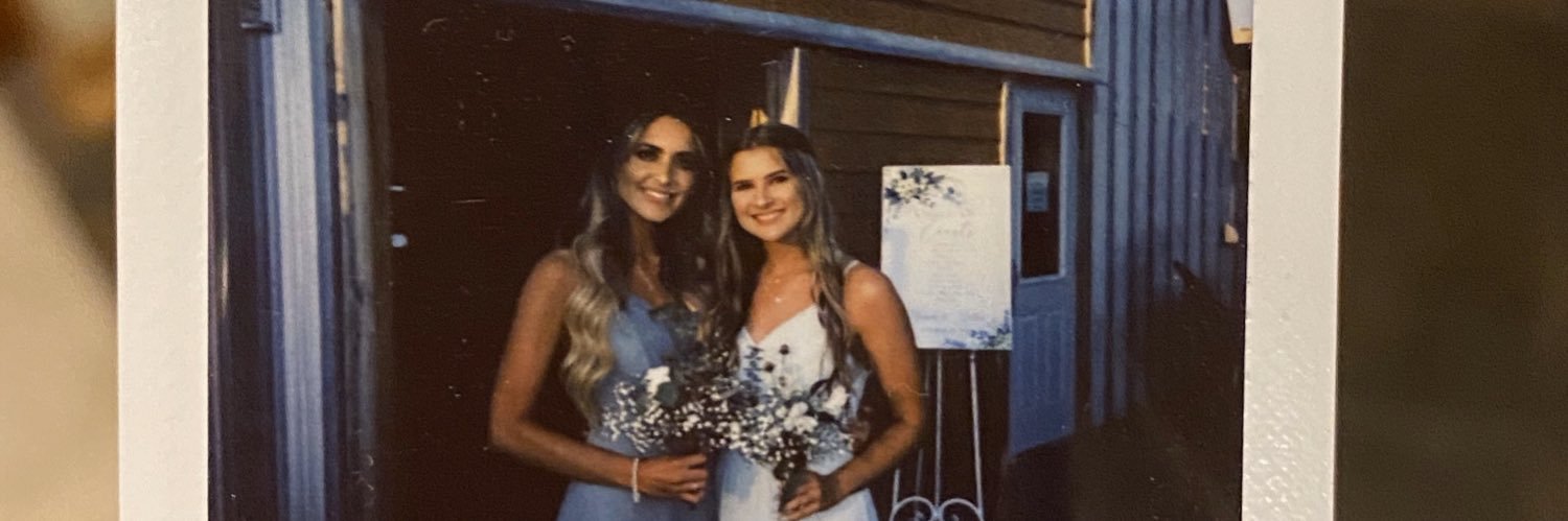 sydneybellini's profile banner image