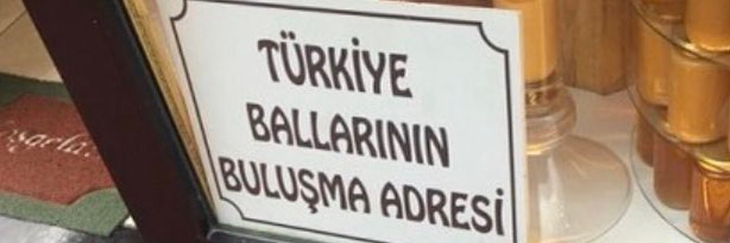 susucakmisin's profile banner image