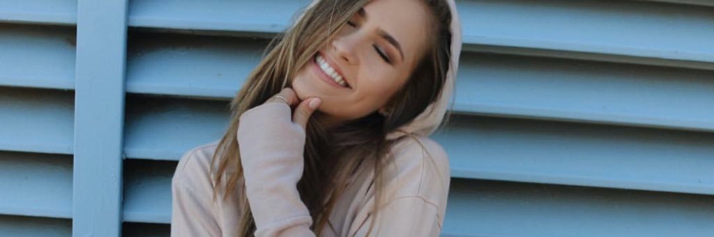 melsdimples's profile banner image
