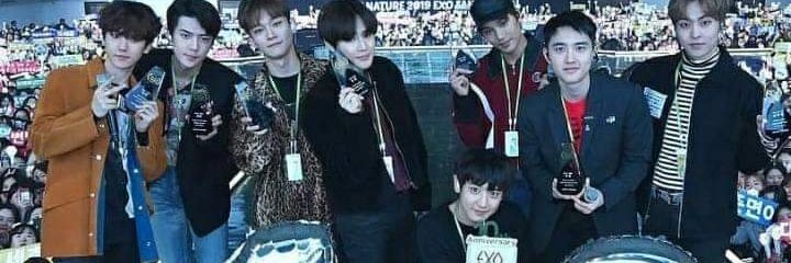 Ros_Mar95's profile banner image