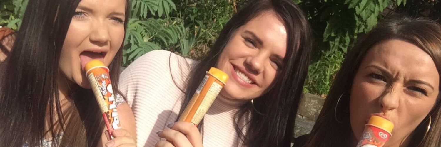 loumaay's profile banner image
