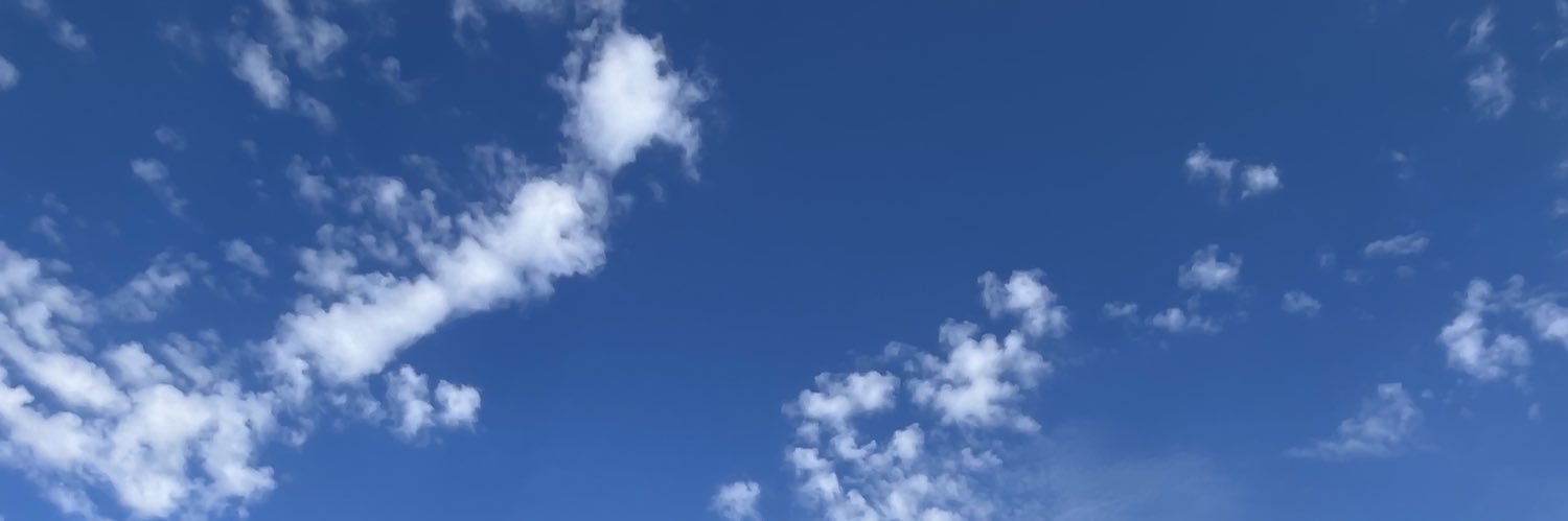 AParadelaV's profile banner image